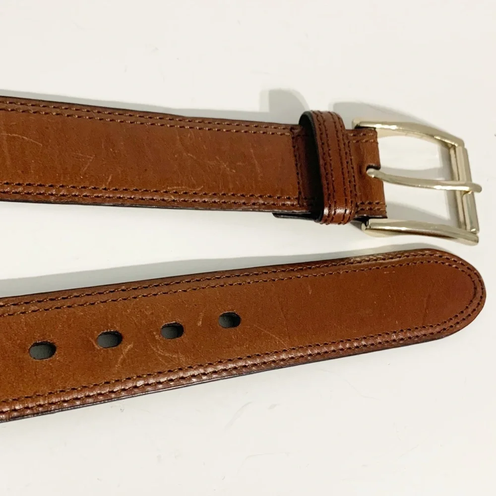 Haggar Smooth Leather Belt Gold Toned Hardware Square Belt Buckle Size 38 🤎💛